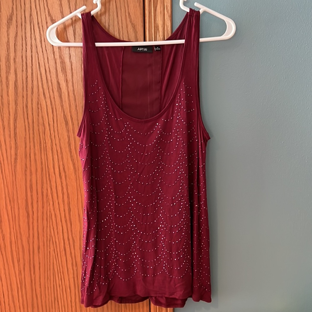 Red Embellished Apt 9 Tank Top Size Medium Summer Spring Layer Business Casual
